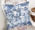 - Rh-K5262-Beyaz-Zeminde-Mavi-Kristal-Ve-Yildiz-Motifli-Ozel-Tasarim-Modern-Kirlent-Kilifi-1 - Realhomes Beyaz Zeminde Mavi Kristal Ve Yıldız Motifli Özel Tasarım Modern Kırlent Kılıfı Realhomes