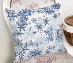 - Rh-K5263-Beyaz-Zeminde-Mavi-Kristal-Ve-Yildiz-Motifli-Ozel-Tasarim-Modern-Yastik-Kilifi-1 - Realhomes Beyaz Zeminde Mavi Kristal Ve Yıldız Motifli Özel Tasarım Modern Yastık Kılıfı Realhomes