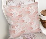 - Rh-K5292-Gri-Zemin-Uzerinde-Pembe-Ozel-Tasarim-Yaprak-Motifli-Kirlent-Kilifi-1 - Realhomes Gri Zemin Üzerinde Pembe Özel Tasarım Yaprak Motifli Kırlent Kılıfı Realhomes