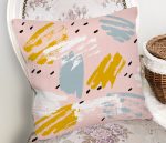 - Rh-K5295-Pembe-Zemin-Uzerinde-Sulu-Boya-Gold-Ve-Mavi-Cizimli-Dekoratif-Yastik-Kilifi-1 - Realhomes  Pembe Zemin Üzerinde Sulu Boya Gold Ve Mavi Çizimli Dekoratif Yastık Kılıfı Realhomes