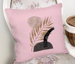 - Rh-K5310pembe-Pembe-Zemin-Uzerinde-Gold-Yaprak-Motifli-Dekoratif-Yastik-Kilifi-1 - Realhomes Pembe Zemin Üzerinde Gold Yaprak Motifli Dekoratif Yastık Kılıfı Realhomes