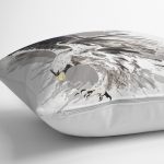 - Rh-K5429-Beyaz-Zemin-Uzerinde-Kartal-JK-Motifli-Kirlent-Kilifi-2 - Realhomes Beyaz Zemin Üzerinde Kartal JK Motifli Kırlent Kılıfı Realhomes