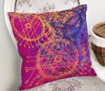 - Rh-K5486-Mor-Zeminde-Geometrik-Cizgi-Tasarimli-Dekoratif-Kirlent-Kilifi-1 - Realhomes Mor Zeminde Geometrik Çizgi Tasarımlı Dekoratif Kırlent Kılıfı Realhomes