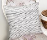 - Rh-K5768-Modern-Siyah-Beyaz-Cizgi-Motifli-Dekoratif-Kirlent-Kilifi-1 - Realhomes Modern Siyah Beyaz Çizgi Motifli Dekoratif Kırlent Kılıfı Realhomes