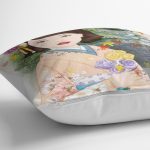 - Rh-K5834-Japon-Kulturu-Zeminli-Gul-Tutan-Japon-Kadin-Modern-Kirlent-Kilifi-2 - Realhomes Japon Kültürü Zeminli Gül Tutan Japon Kadın Modern Kırlent Kılıfı Realhomes