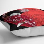 - Rh-K5837-Kirmizi-Yelpazeli-Saman-Japan-Kadin-Dijital-Baskili-Kirlent-Kilifi-2 - Realhomes Kırmızı Yelpazeli Şaman Japan Kadın Dijital Baskılı Kırlent Kılıfı Realhomes