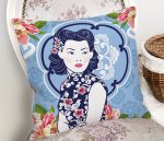 - Rh-K5847-Cicek-Detayli-Modern-Kadin-Motifli-Dekoratif-Yastik-Kilifi-1 - Realhomes Çiçek Detaylı Modern Kadın Motifli Dekoratif Yastık Kılıfı Realhomes