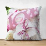 - Suet-K-133 - Realhomes  Çift Taraflı Aşk Temalı Dijital Baskılı Dekoratif Süet Yastık Kırlent Kılıfı Realhomes
