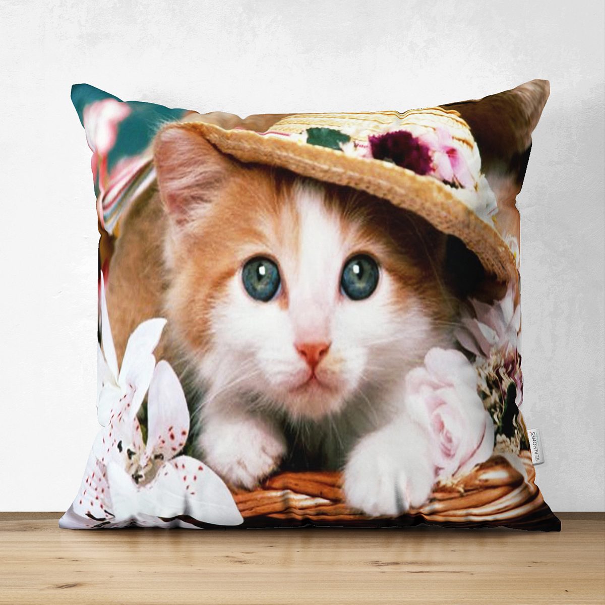 Çift Taraflı Şapkalı Kedi Dijital Baskılı Dekoratif Süet Yastık Kırlent Kılıfı Realhomes