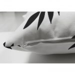 - Suet-K-2069-2 - Realhomes  Çift Taraflı Siyah Beyaz Yaprak Desenli Dekoratif Süet Yastık Kırlent Kılıfı Realhomes