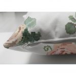 - Suet-K-2098-2 - Realhomes  Çift Taraflı Özel Tasarım Çiçek Temalı Dijital Baskılı Dekoratif Süet Kırlent Kılıfı Realhomes