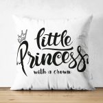 - Suet-K-2122 - Realhomes  Çift Taraflı Little Princess Yazılı Dijital Baskılı Dekoratif Süet Kırlent Kılıfı Realhomes