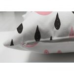 - Suet-K-2149-2 - Realhomes  Çift Taraflı Renkli Bulut Desenli Dijital Baskılı Dekoratif Süet Kırlent Kılıfı Realhomes