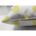 - Suet-K-2155-2 - Realhomes  Çift Taraflı Sarı Puantiyeli Dijital Baskılı Dekoratif Süet Yastık Kırlent Kılıfı Realhomes