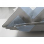 - Suet-K-2177-2 - Realhomes Çift Taraflı Mavi Gri Zigzag Desenli Dijital Baskılı Dekoratif Süet Yastık Kılıfı Realhomes