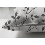 - Suet-K-2237-2 - Realhomes Gri Zeminli Yaprak Desenli Çift Taraflı Dijital Baskılı Dekoratif Süet Yastık Kılıfı Realhomes