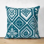 - Suet-K-2255 - Realhomes  Özel Tasarım Geometrik Motifli Çift Taraflı Dijital Baskılı Süet Kırlent Kılıfı Realhomes