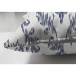 - Suet-K-2268-2 - Realhomes  Modern Damask Temalı Çift Taraflı Dijital Baskılı Dekoratif Süet Kırlent Kılıfı Realhomes