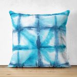 - Suet-K-2289 - Realhomes  Mavi Sulu Boya Desenli Çift Taraflı Dijital Baskılı Modern Süet Yastık Kılıfı Realhomes