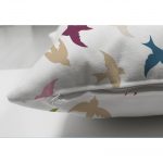 - Suet-K-2333-2 - Realhomes  Krem Zeminli Kuş Desenli Çift Taraflı Dijital Baskılı Süet Kırlent Kılıfı Realhomes