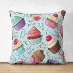 - Suet-K-2340 - Realhomes Renkli Cupcake Desenli Çift Taraflı Dijital Süet Yastık Kırlent Kılıfı Realhomes