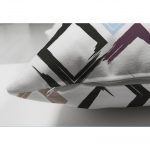 - Suet-K-2391-2 - Realhomes Siyah Turkuaz Labirent Çizimli Modern Çift Taraflı Dijital Baskılı Süet Yastık Kılıfı Realhomes