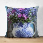 - Suet-K-2470 - Realhomes  Çift Renkli Vazo Çiçeği Desenli Dekoratif Çift Taraflı Süet Yastık Kırlent Kılıfı Realhomes