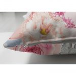 - Suet-K-2492-2 - Realhomes Pudra Çiçekler Temalı Dijital Baskılı Çift Taraflı Süet Yastık Kırlent Kılıfı Realhomes