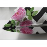 - Suet-K-2517-2 - Realhomes  Zigzag Zebra Temalı Gül Motifli Modern Çift Taraflı Süet Yastık Kılıfı Realhomes