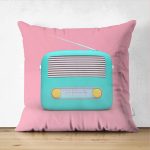- Suet-K-3018 - Realhomes  Çift Taraflı Nostaljik Radyo Temalı Dijital Baskılı Süet Yastık Kırlent Kılıfı Realhomes