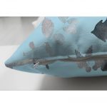 - Suet-K-3039-2 - Realhomes  Çift Taraflı Mavi Zeminli Geyik ve Yaprak Desenli Dekoratif Süet Yastık Kırlent Kılıfı Realhomes