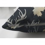 - Suet-K-3041-2 - Realhomes Çift Taraflı Siyah Zeminde Geyik ve Yaprak Desenli Süet Yastık Kırlent Kılıfı Realhomes