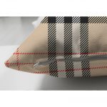 - Suet-K-3078-2 - Realhomes Çift Taraflı Krem Zeminli Ekose Desenli Dekoratif Süet Yastık Kırlent Kılıfı Realhomes