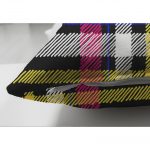 - Suet-K-3091-2 - Realhomes  Çift Taraflı Siyah Sarı Pembe Ekose Desenli Dijital Baskılı Dekoratif Süet Yastık Kırlent Kılıfı Realhomes