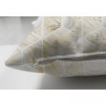 - Suet-K-3142-2 - Realhomes  Çift Taraflı Geometrik Mermer Zeminli Modern Süet Yastık Kırlent Kılıfı Realhomes