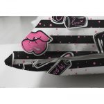 - Suet-K-3286-2 - Realhomes  Siyah Çizgili Popart Makeup Desenli Çift Taraflı Dekoratif Süet Yastık Kırlent Kılıfı Realhomes