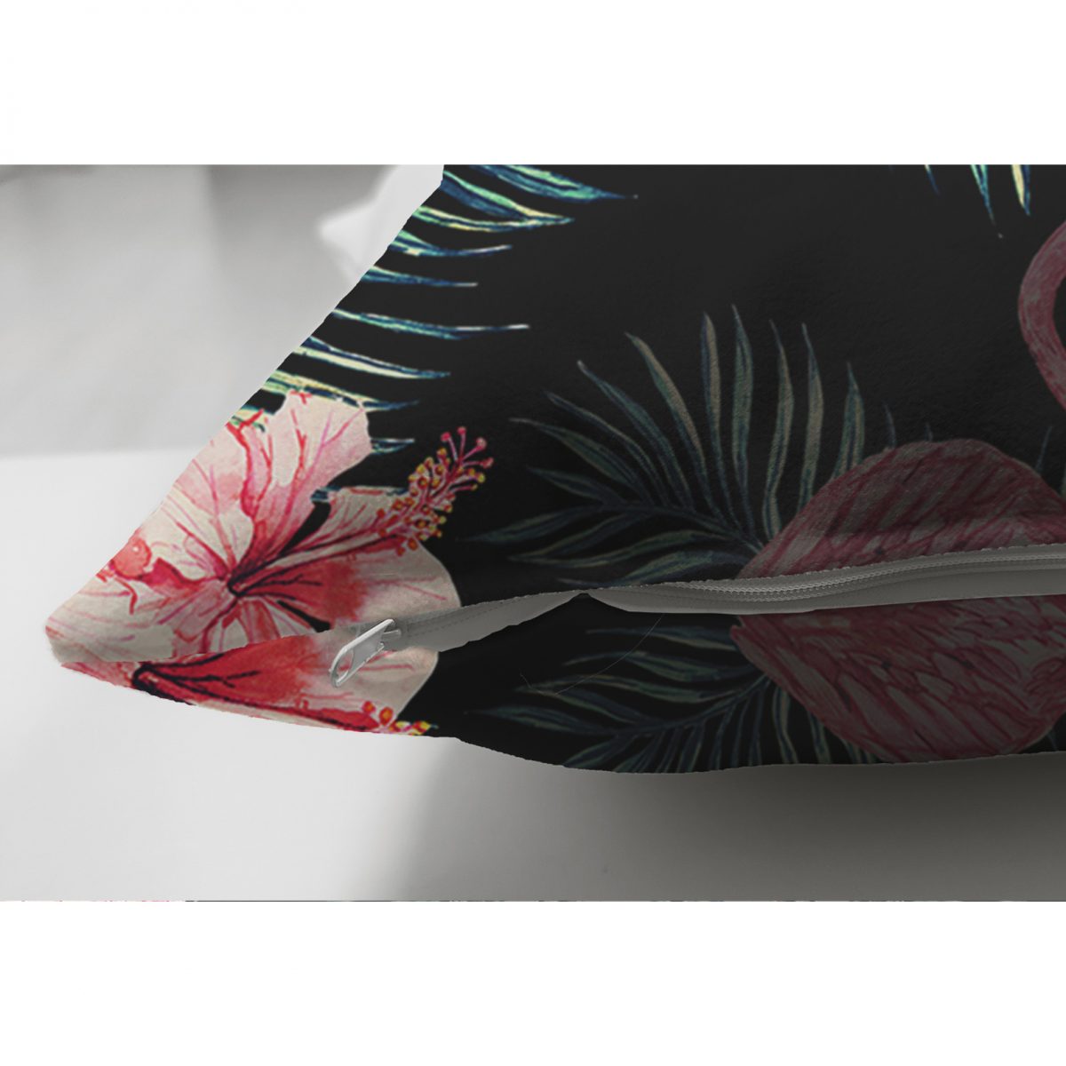 Siyah Zeminde Lilyum ve Flamingo Çift Taraflı Özel Tasarım Süet Yastık Kırlent Kılıfı Realhomes