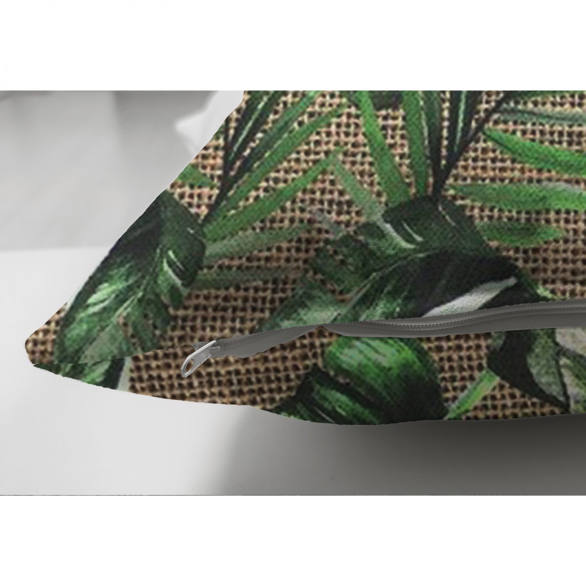 Çift Taraflı Çuval Zeminde Yeşil Yaprak Desenli Özel Tasarım Süet Yastık Kırlent Kılıfı Realhomes