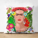 - Suet-K-3328 - Realhomes  Çift Taraflı Özel Tasarım Frida Kahlo Tasarımlı Dekoratif Süet Yastık Kırlent Kılıfı Realhomes