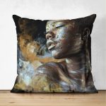 - Suet-K-3338 - Realhomes Çift Taraflı African Woman Etnik Desenli Dijital Baskılı Süet Yastık Kırlent Kılıfı Realhomes