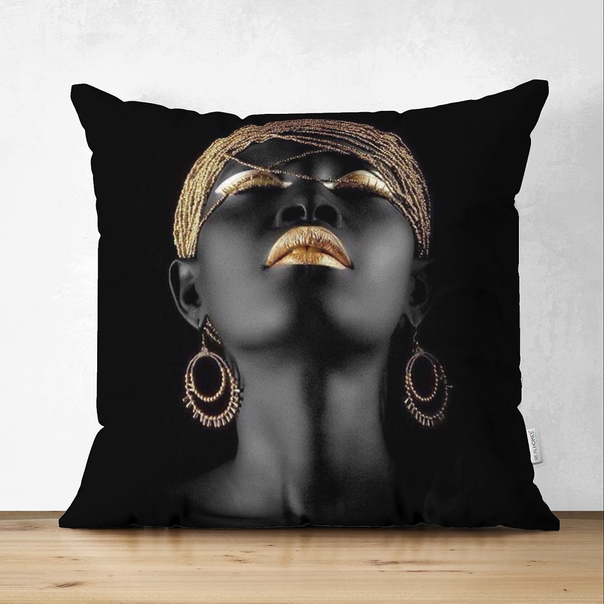 Çift Taraflı Siyahi Kadın Özel Tasarımlı Modern Dekoratif Süet Yastık Kırlent Kılıfı Realhomes