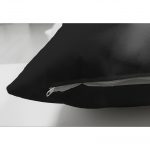 - Suet-K-3348-2 - Realhomes  Çift Taraflı Siyahi Kadın Özel Tasarımlı Modern Dekoratif Süet Yastık Kırlent Kılıfı Realhomes