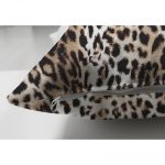 - Suet-K-3791-2 - Realhomes  Realhomes Çift Taraflı Leopar Motifli Dijital Baskılı Süet Yastık Kırlent Kılıfı Realhomes
