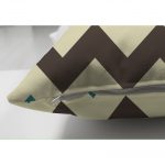 - Suet-K-414-2 - Realhomes  Çift Taraflı Modern Zigzag Desen Dijital Baskılı Dekoratif Süet Yastık Kırlent Kılıfı Realhomes