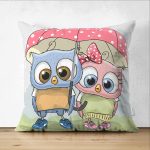 - Suet-K-422 - Realhomes Sevimli Kediler Dijital Baskılı Dekoratif Çift Taraflı Süet Yastık Kırlent Kılıfı Realhomes