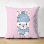 - Suet-K-4323p - Realhomes Çift Taraflı Pembe Zeminde Sevimli Tavşan Motifli Çocuk Odası Süet Yastık Kırlent Kılıfı Realhomes