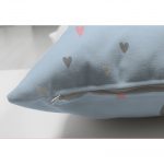 - Suet-K-4367m-2 - Realhomes Çift Taraflı Mavi Zeminde Renkli Kalpler Çocuk Odası Süet Yastık Kırlent Kılıfı Realhomes