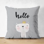 - Suet-K-4383 - Realhomes Çift Taraflı Hello Kedicik Özel Tasarımlı Bebek Odası Süet Yastık Kırlent Kılıfı Realhomes