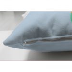 Çift Taraflı Mavi Zeminde Deniz ve Ayıcık Desenli Bebek Odası Süet Yastık Kırlent Kılıfı Realhomes