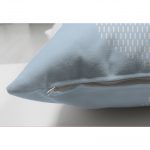 Çift Taraflı Mavi Zeminde Mutlu Ayıcık Desenli Bebek Odası Süet Yastık Kırlent Kılıfı Realhomes